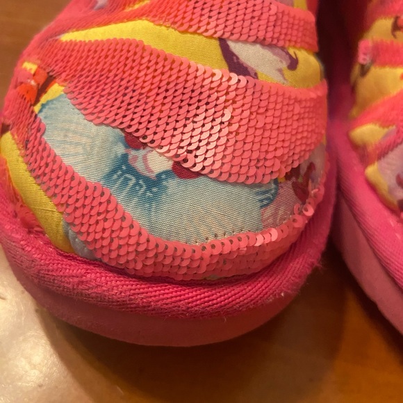 UGG Classic Mini Tiger Flower Women size 8 taffy pink multicolor sequins - Picture 12 of 14